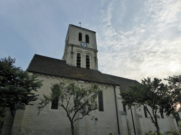 Church of Verneuil-Sur-Seine named Église Saint Martin